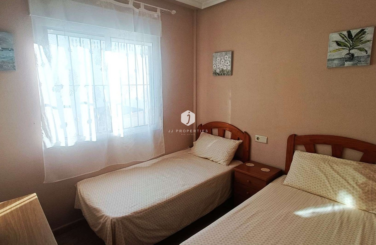 Aus zweiter Hand - Bungalow -
Algorfa - Inland