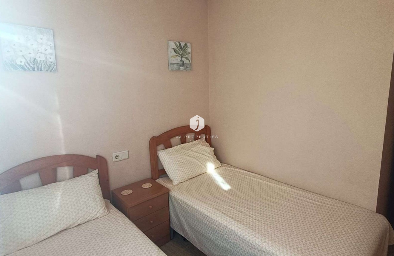 Aus zweiter Hand - Bungalow -
Algorfa - Inland