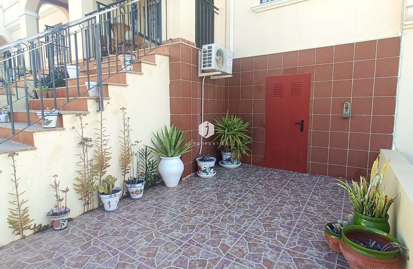 Aus zweiter Hand - Bungalow -
Algorfa - Inland