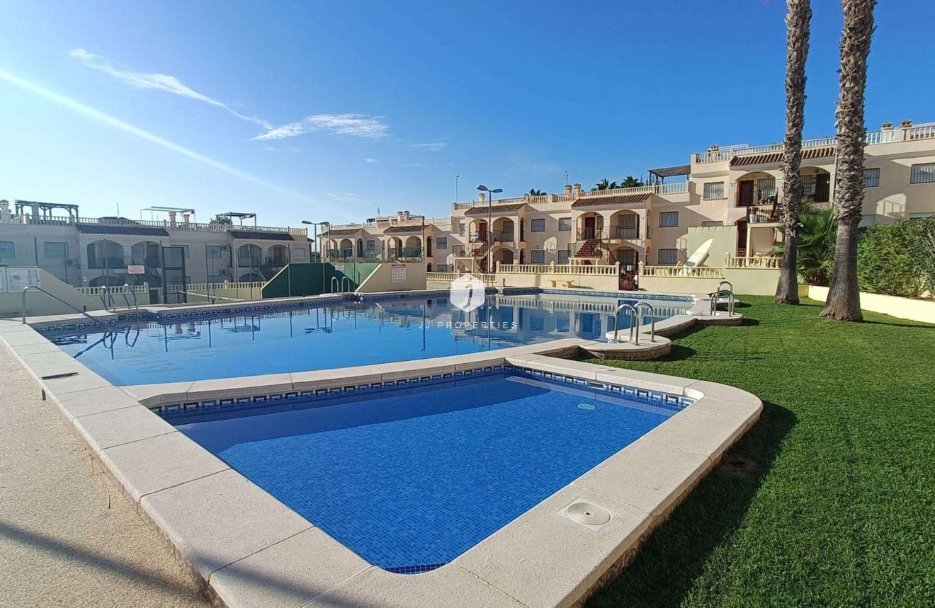 Aus zweiter Hand - Bungalow -
Algorfa - Inland