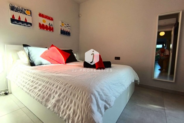 D'occasion - Appartement -
Algorfa - Inland
