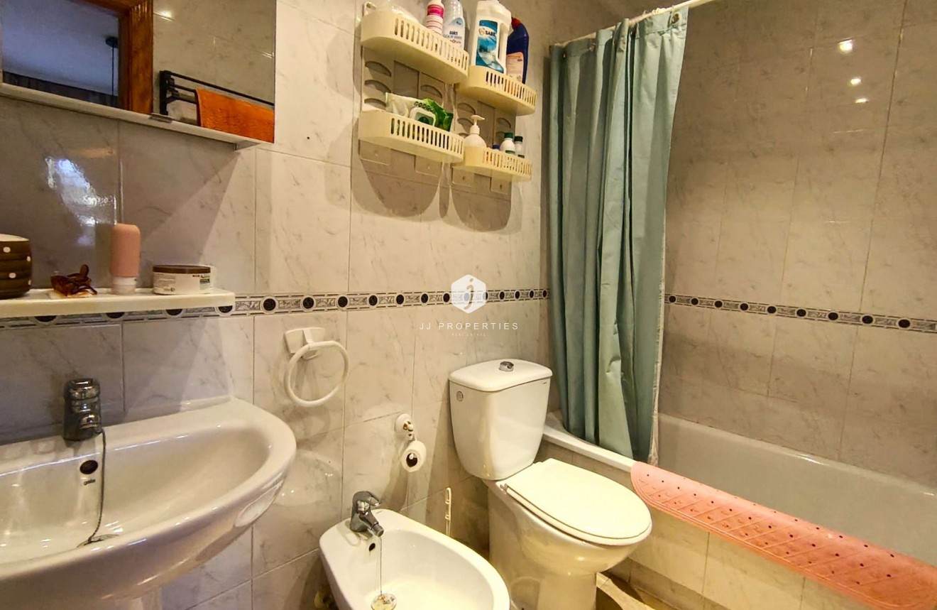 Aus zweiter Hand - Wohnung -
Torrevieja - Costa Blanca