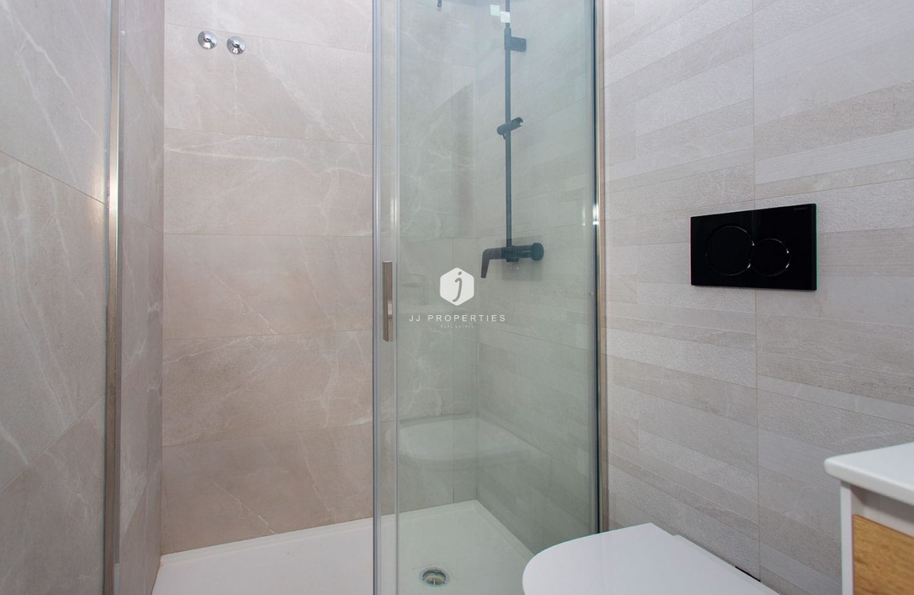Resale - Apartment / flat -
Torrevieja - Costa Blanca