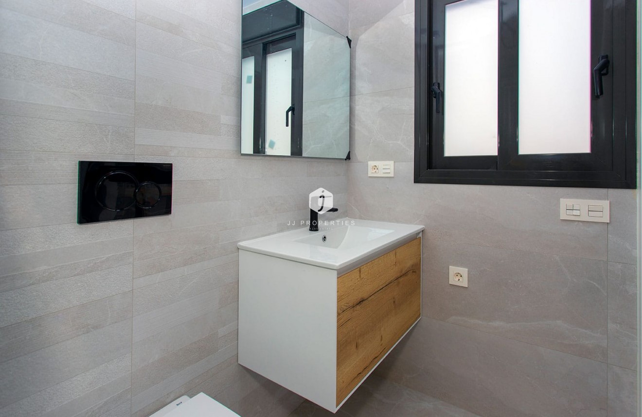 Resale - Apartment / flat -
Torrevieja - Costa Blanca