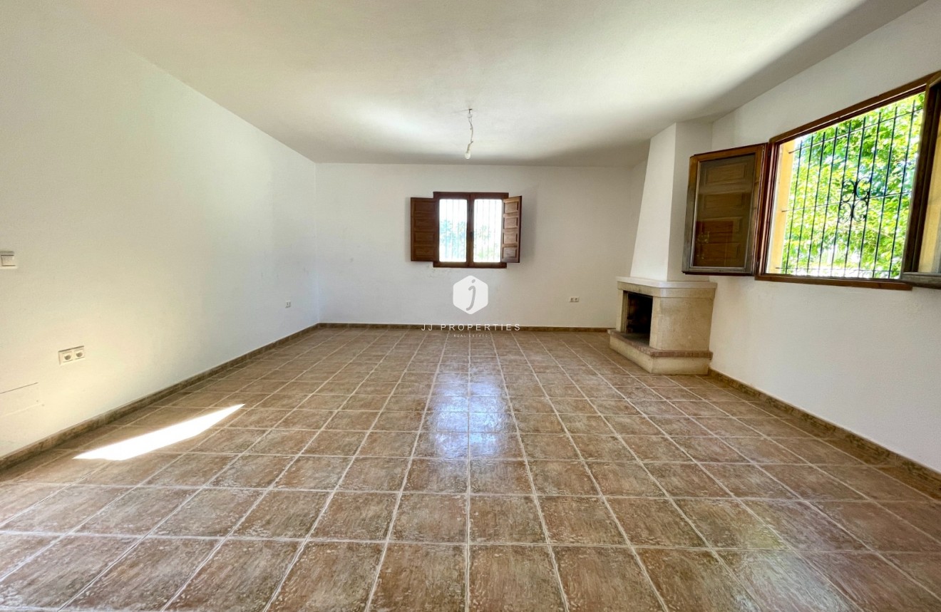 D'occasion - Villa -
Catral - Costa Blanca
