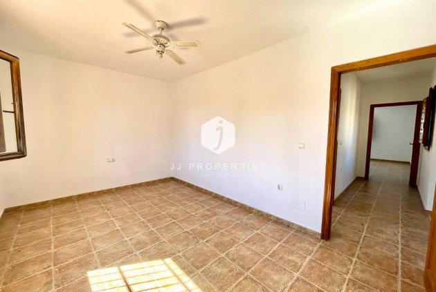 D'occasion - Villa -
Catral - Costa Blanca