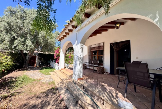 D'occasion - Villa -
Orihuela Costa - Costa Blanca
