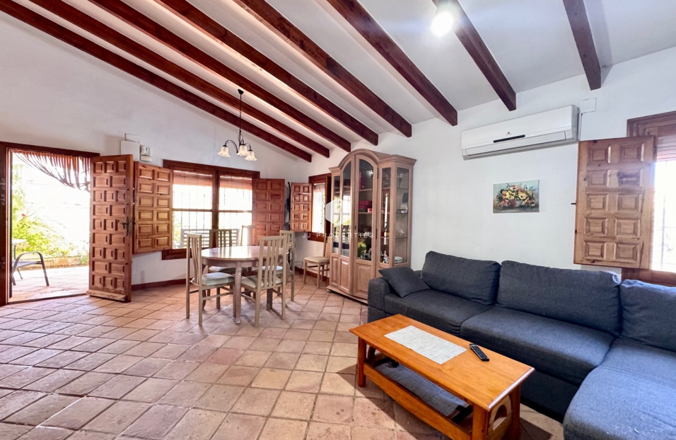 D'occasion - Villa -
Orihuela Costa - Costa Blanca