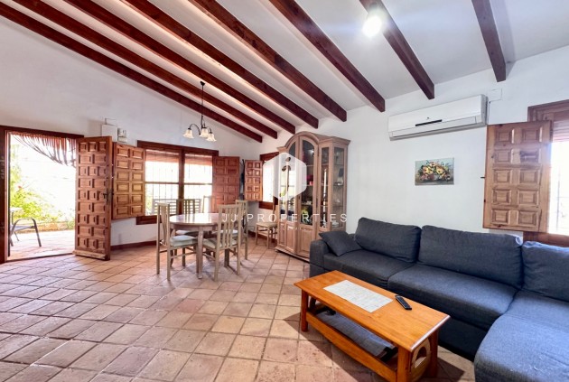 D'occasion - Villa -
Orihuela Costa - Costa Blanca