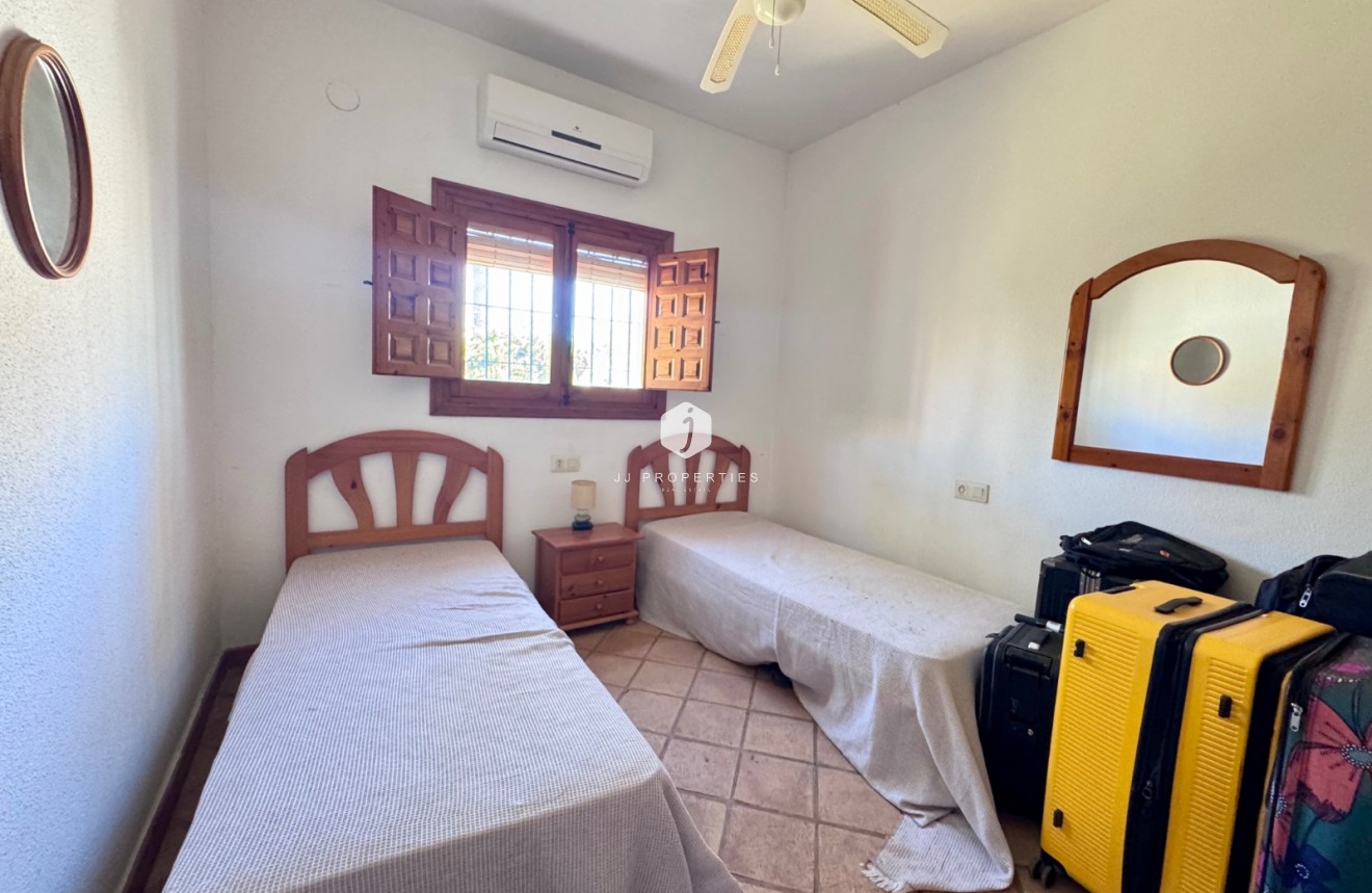 D'occasion - Villa -
Orihuela Costa - Costa Blanca