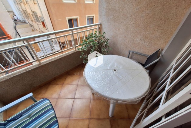Aus zweiter Hand - Wohnung -
Torrevieja - Playa de los Locos