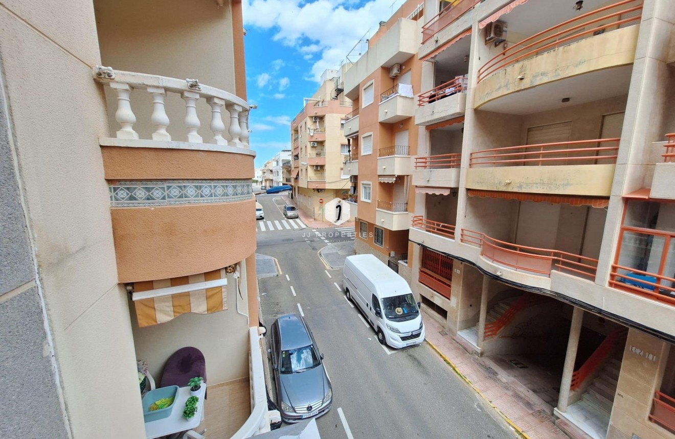 Aus zweiter Hand - Wohnung -
Torrevieja - Playa de los Locos