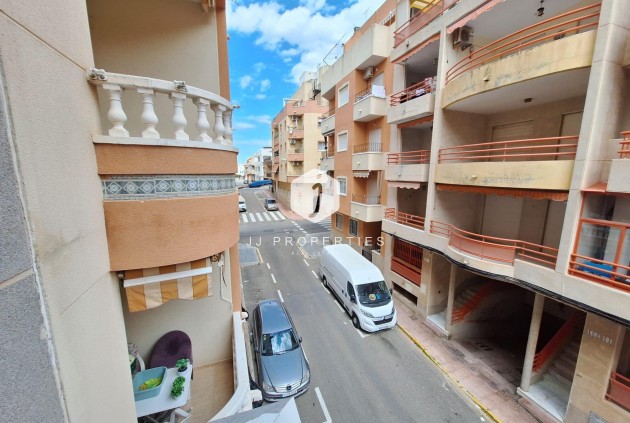 Aus zweiter Hand - Wohnung -
Torrevieja - Playa de los Locos