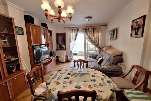 Aus zweiter Hand - Wohnung -
Torrevieja - Playa de los Locos