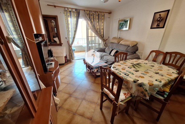 Aus zweiter Hand - Wohnung -
Torrevieja - Playa de los Locos