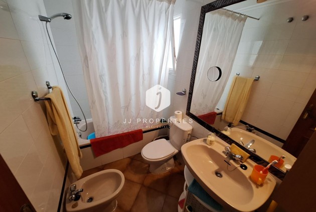 Aus zweiter Hand - Wohnung -
Torrevieja - Playa de los Locos