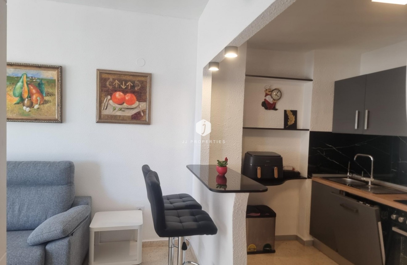Resale - Apartment / flat -
Torrevieja - Playa de los Locos