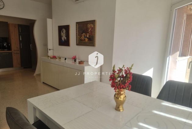 Resale - Apartment / flat -
Torrevieja - Playa de los Locos