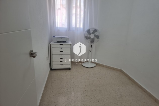 Resale - Apartment / flat -
Torrevieja - Playa de los Locos