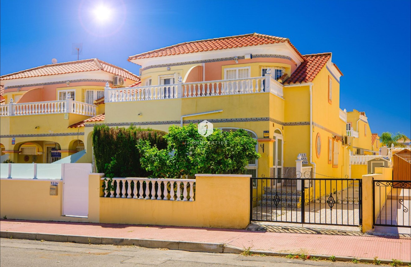 D'occasion - Chalet -
Orihuela Costa - Las Filipinas