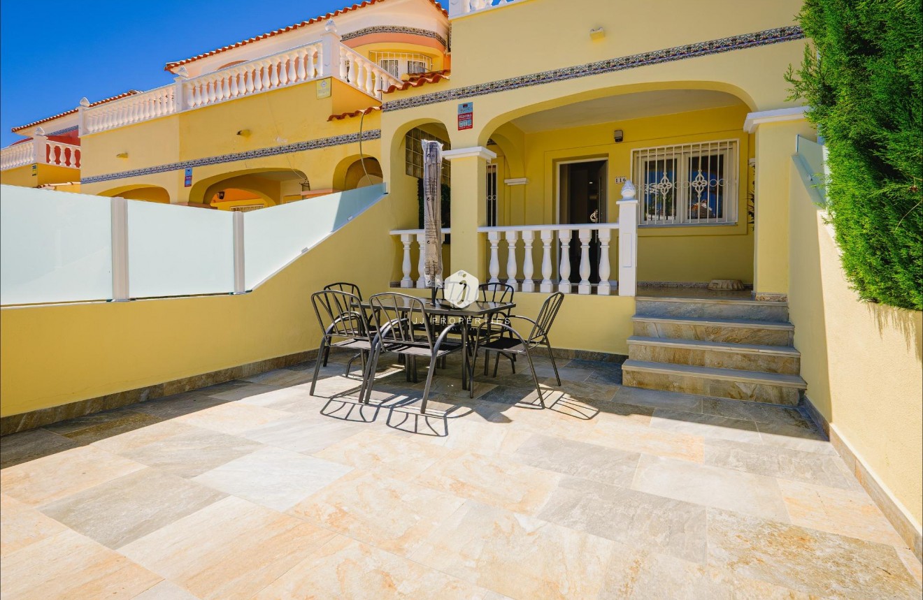 D'occasion - Chalet -
Orihuela Costa - Las Filipinas