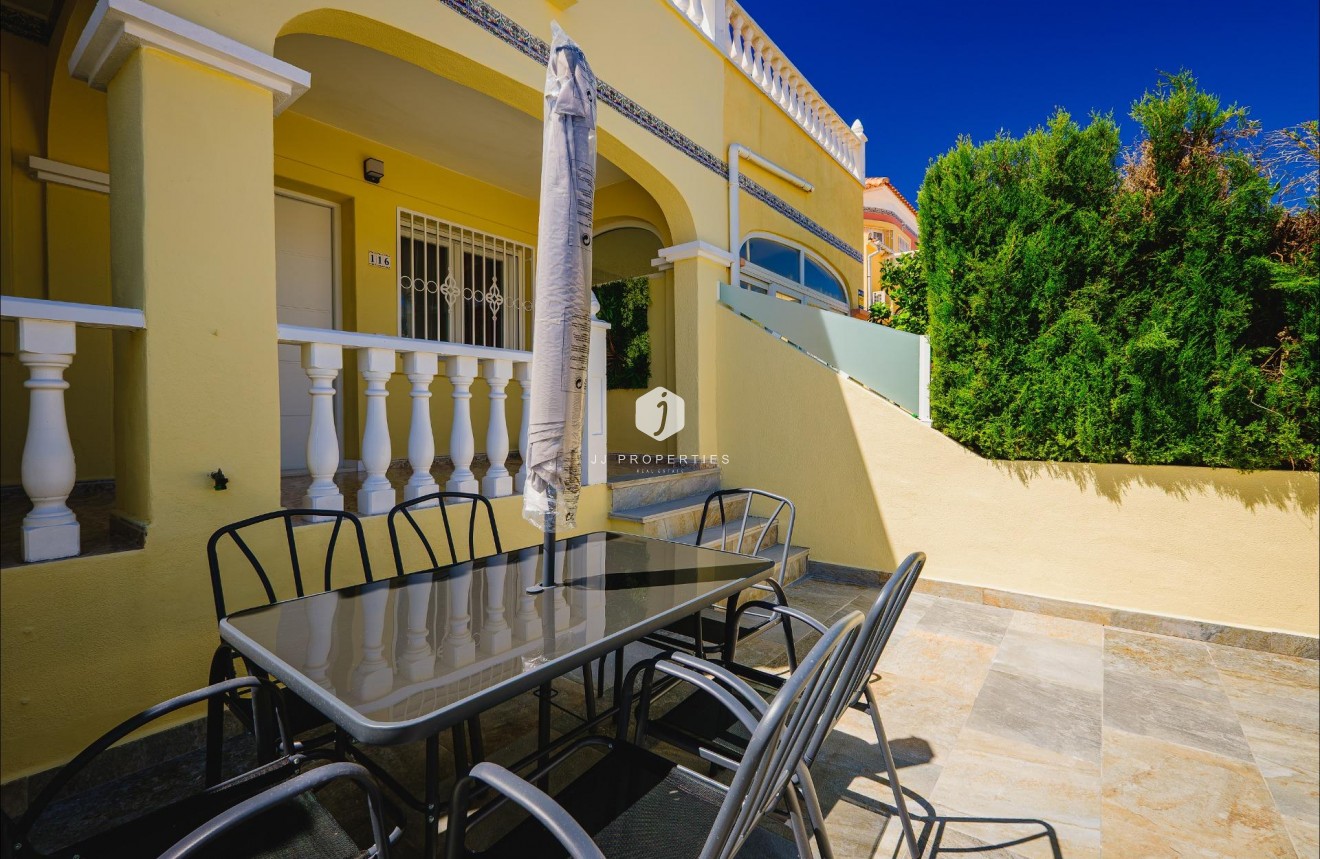 D'occasion - Chalet -
Orihuela Costa - Las Filipinas