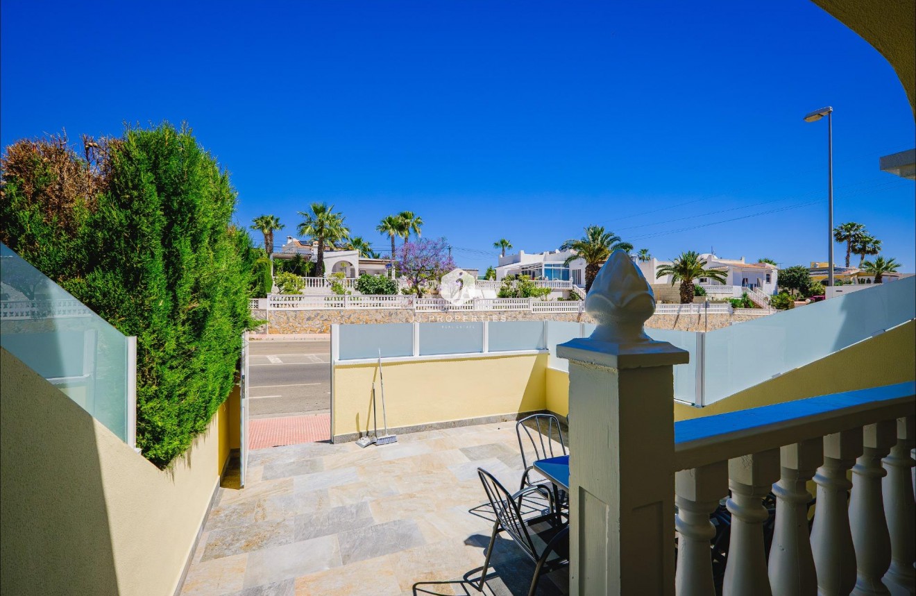 D'occasion - Chalet -
Orihuela Costa - Las Filipinas