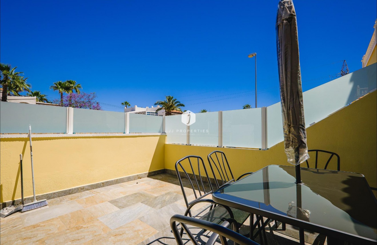 D'occasion - Chalet -
Orihuela Costa - Las Filipinas