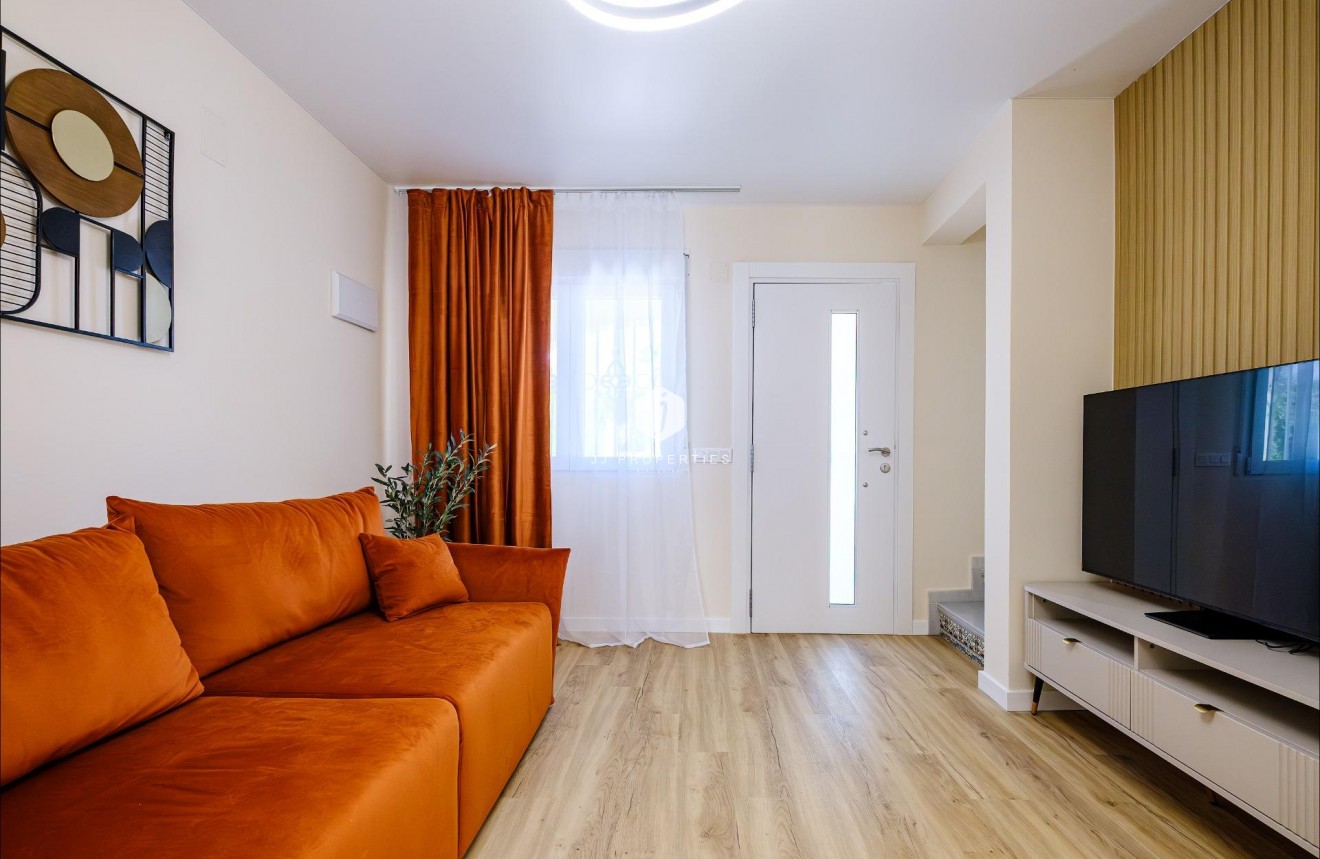 D'occasion - Chalet -
Orihuela Costa - Las Filipinas