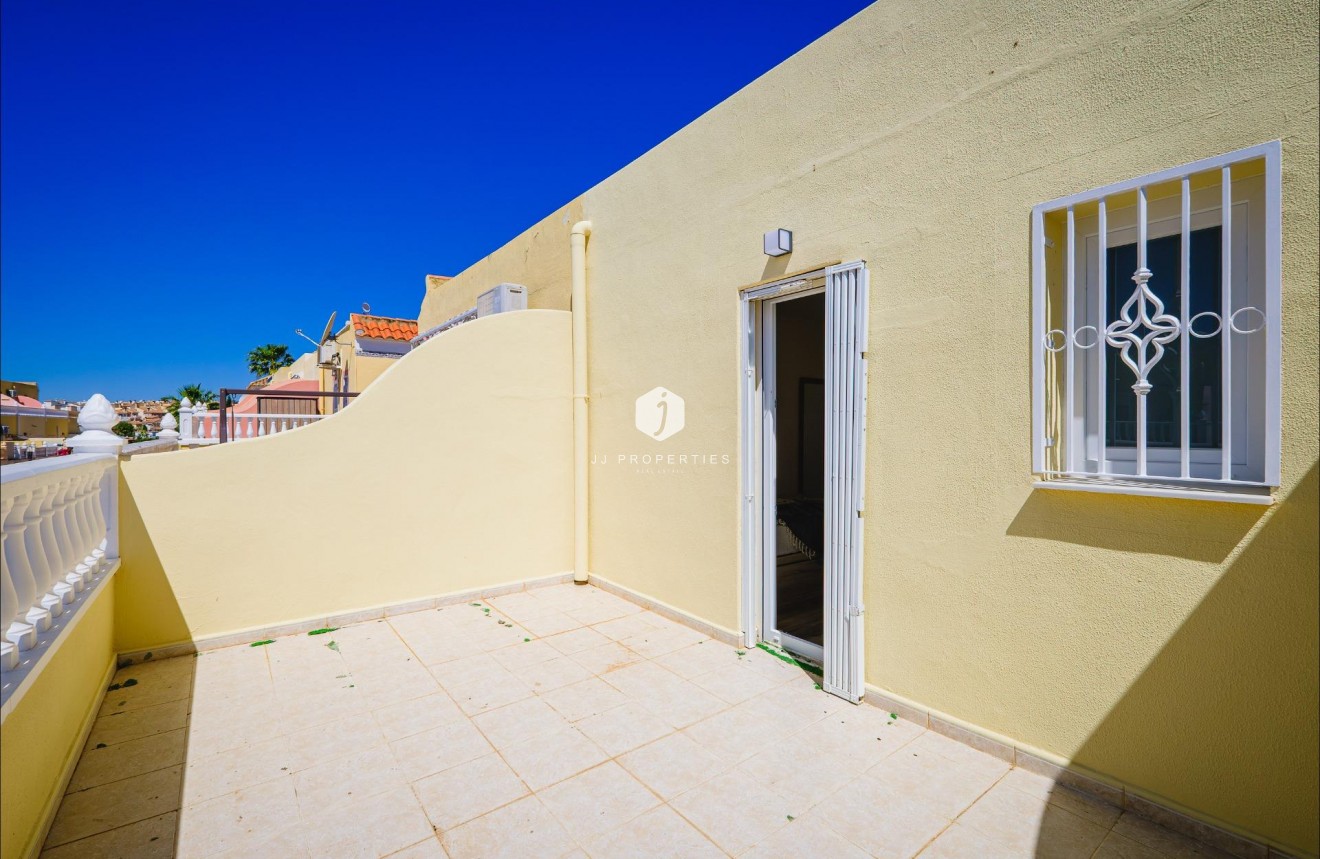 D'occasion - Chalet -
Orihuela Costa - Las Filipinas