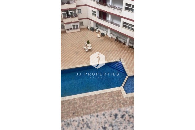 Z drugiej ręki - Mieszkanie w bloku -
Torrevieja - Playa de los Locos