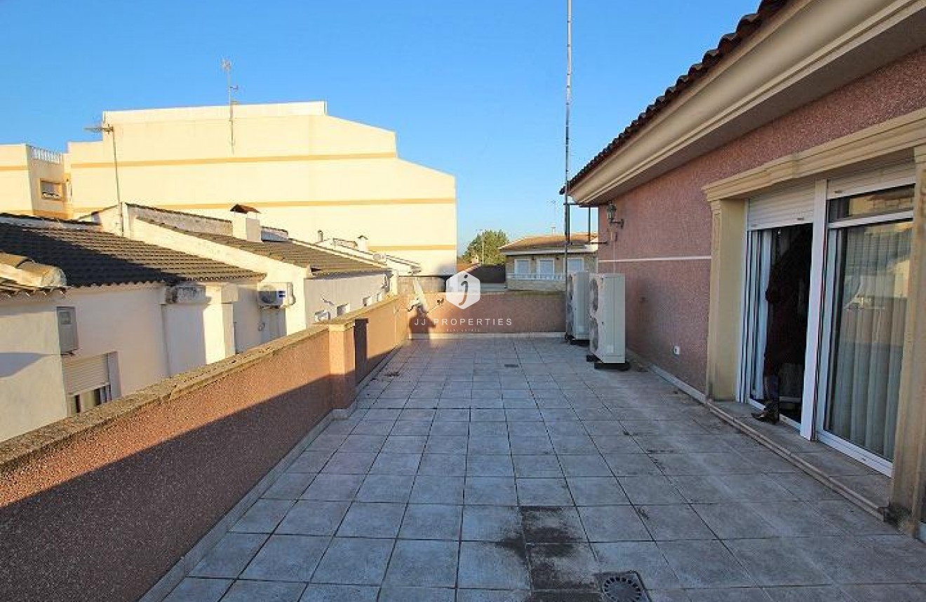 D'occasion - Villa -
Formentera del Segura - C- Cooperativa
