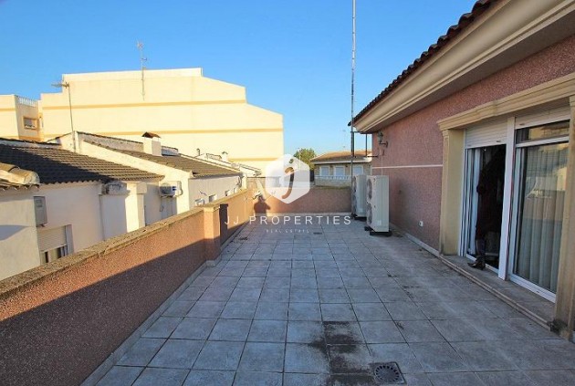 D'occasion - Villa -
Formentera del Segura - C- Cooperativa