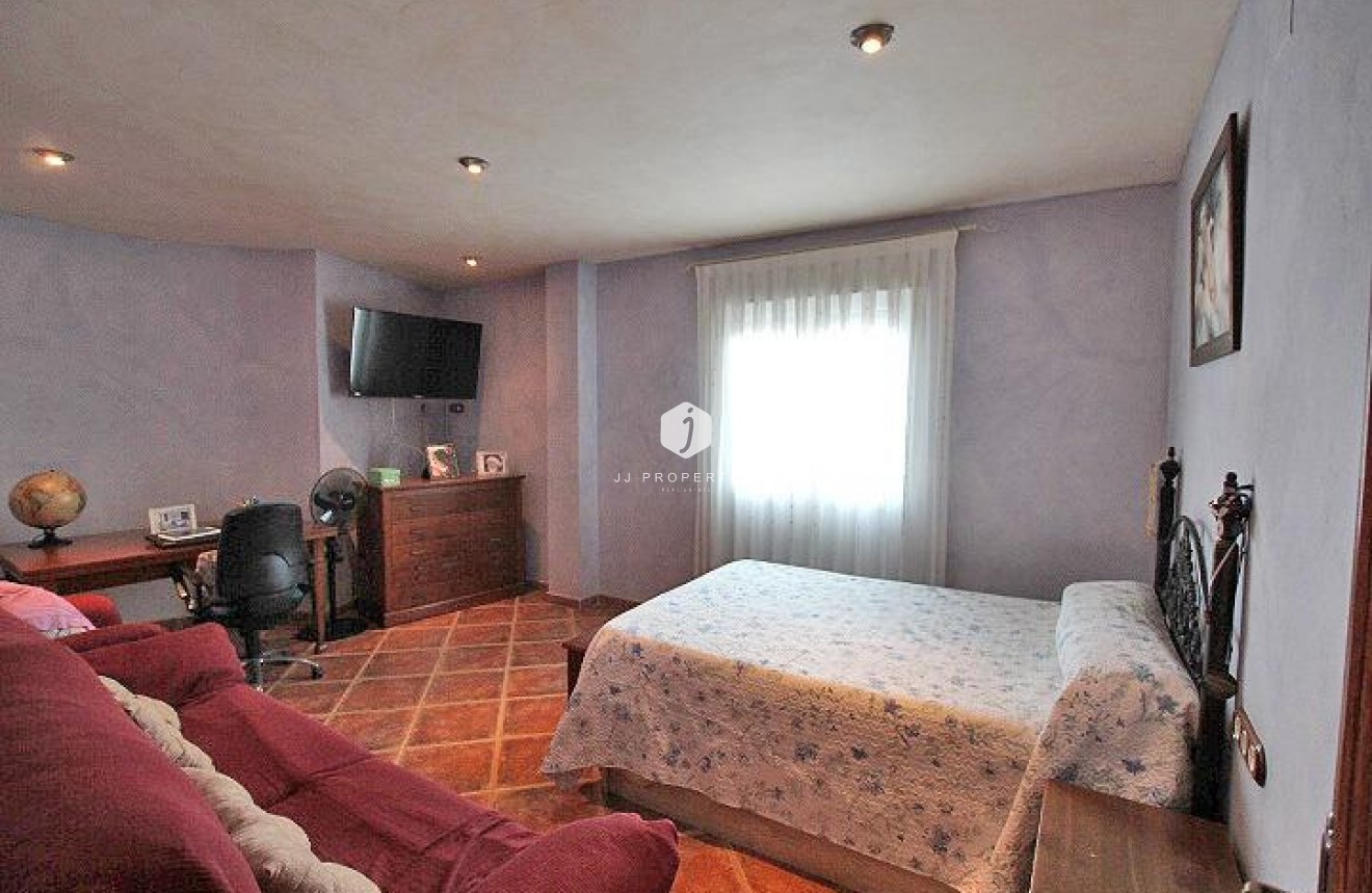 D'occasion - Villa -
Formentera del Segura - C- Cooperativa
