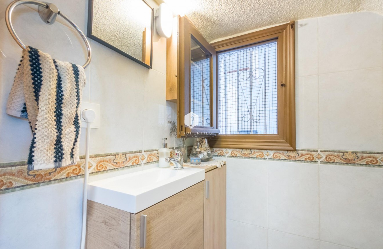 Tweedehands - Chalet -
Torrevieja - Nueva Torrevieja