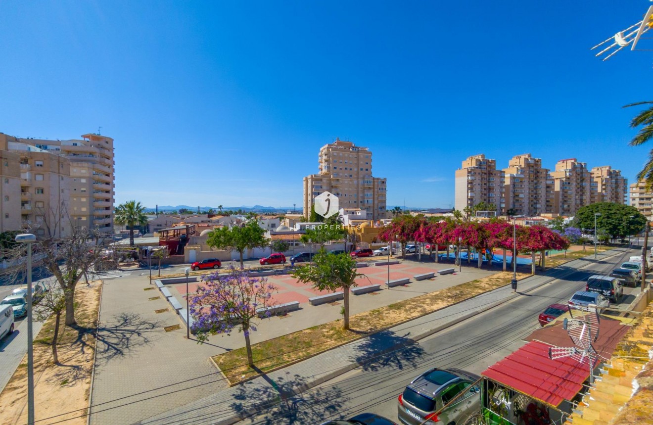 Tweedehands - Chalet -
Torrevieja - Nueva Torrevieja