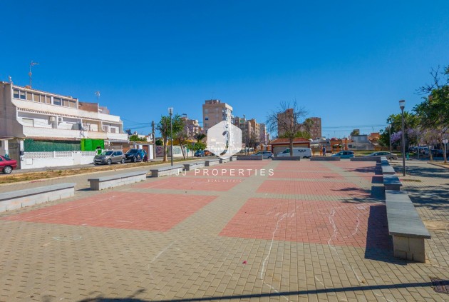 Tweedehands - Chalet -
Torrevieja - Nueva Torrevieja