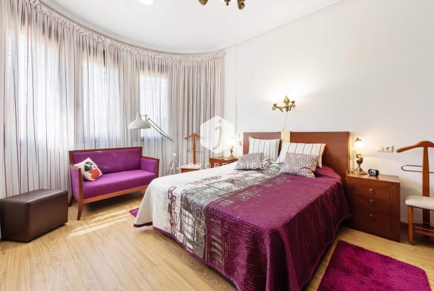 D'occasion - Villa -
Orihuela Costa - Costa Blanca