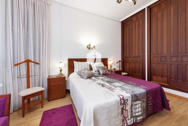 D'occasion - Villa -
Orihuela Costa - Costa Blanca