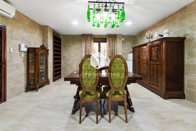 D'occasion - Villa -
Orihuela Costa - Costa Blanca