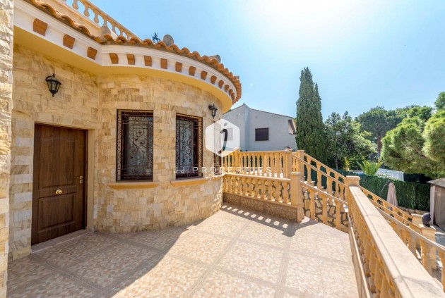 D'occasion - Villa -
Orihuela Costa - Costa Blanca