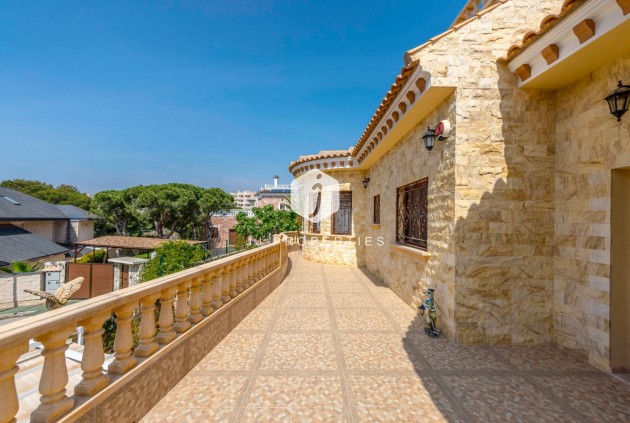 D'occasion - Villa -
Orihuela Costa - Costa Blanca