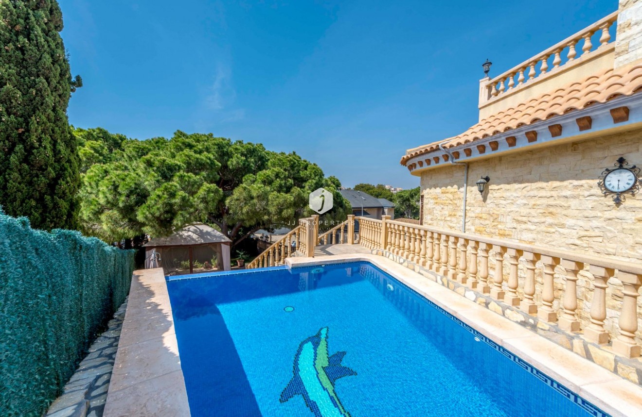 D'occasion - Villa -
Orihuela Costa - Costa Blanca