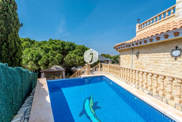 D'occasion - Villa -
Orihuela Costa - Costa Blanca