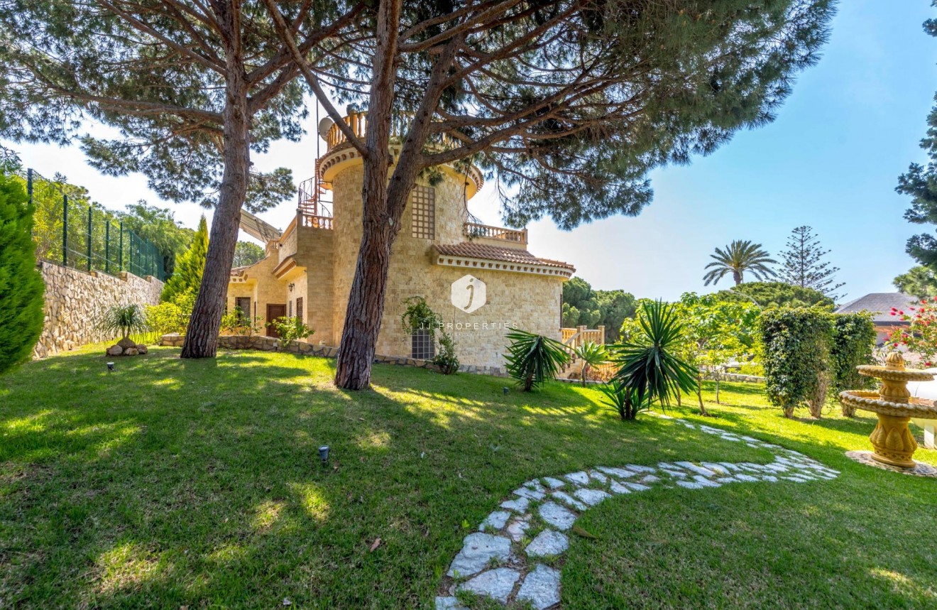 D'occasion - Villa -
Orihuela Costa - Costa Blanca