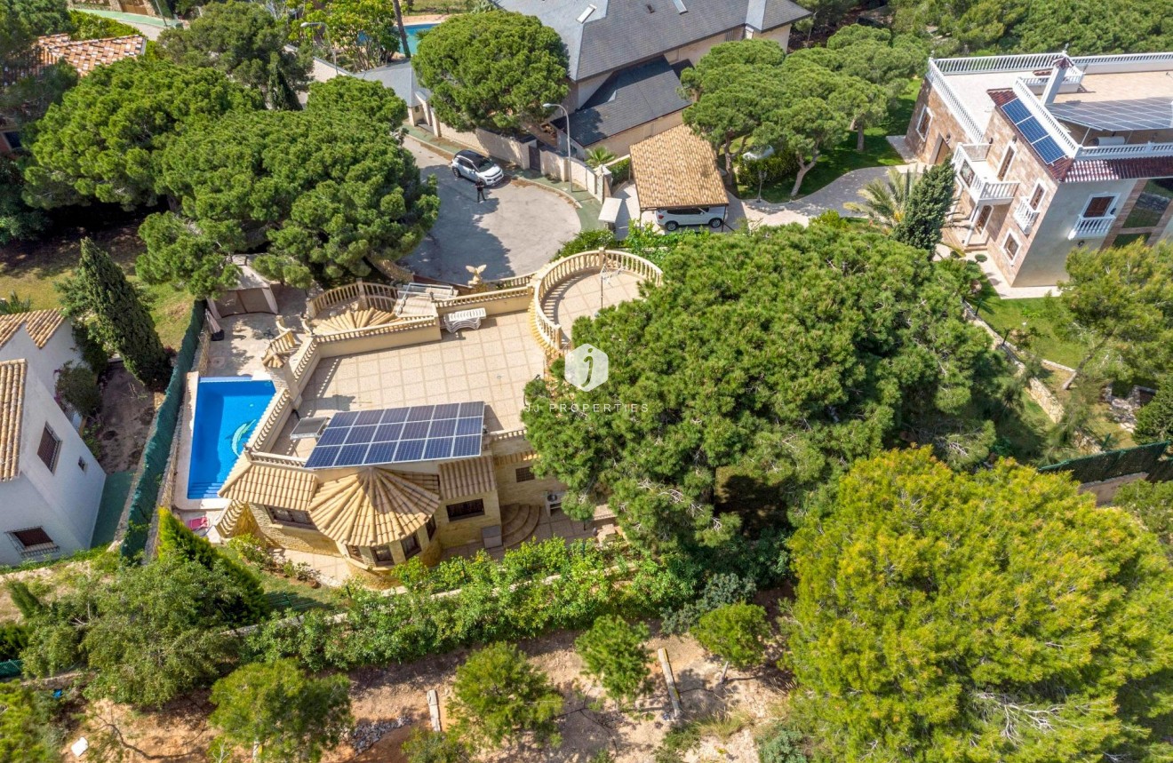 D'occasion - Villa -
Orihuela Costa - Costa Blanca