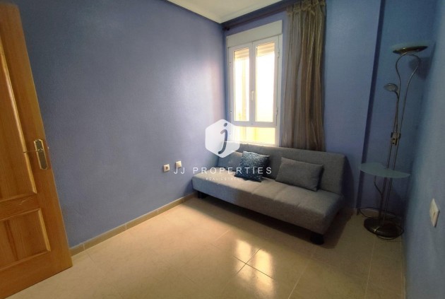 D'occasion - Appartement -
Torrevieja - Centro