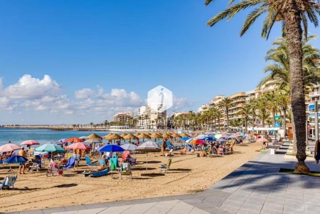 D'occasion - Appartement -
Torrevieja - Centro