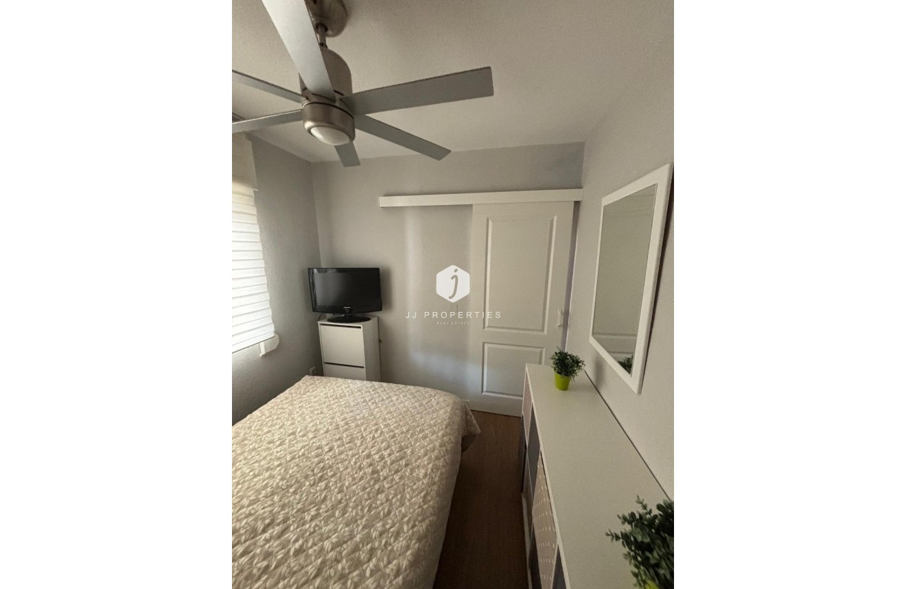 Resale - Bungalow -
Torrevieja - Los Balcones - Los Altos del Edén