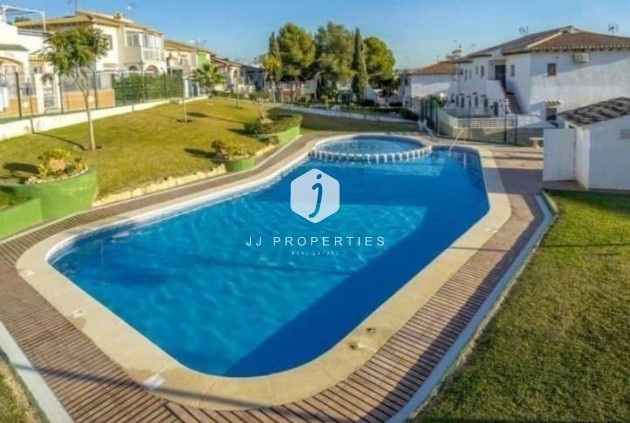 Resale - Bungalow -
Torrevieja - Los Balcones - Los Altos del Edén